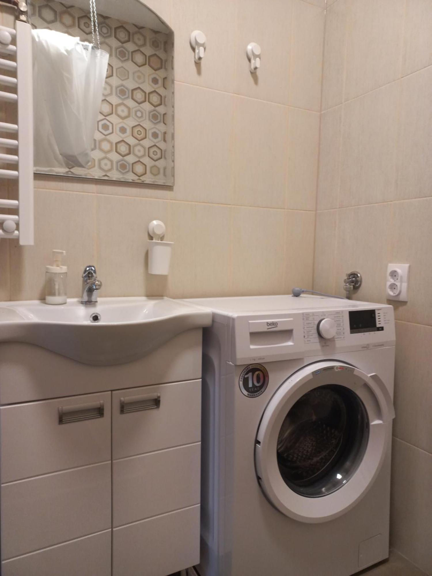 Kod Velikih Tuja Daire Melenci Dış mekan fotoğraf